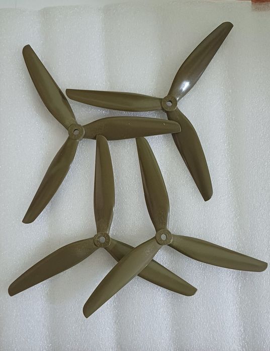 Пропеллеры для FPV 7X4X3 .    7" дронів (2CW+2CCW) родріб  60грн / ком