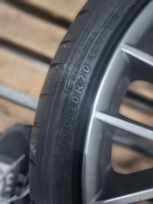 Jantes cinzentas BMW 20