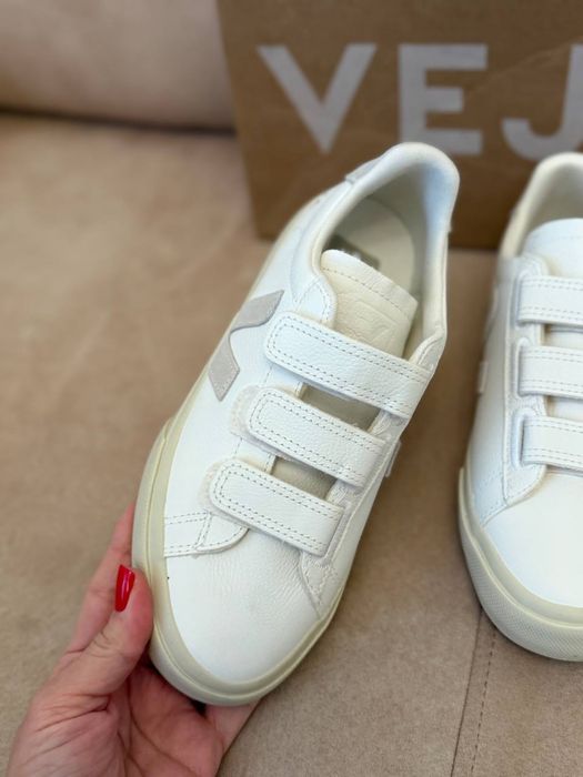 Veja нові кросівки оригінал 36