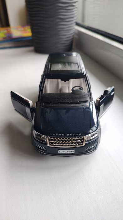 Металевий Джип Range Rover