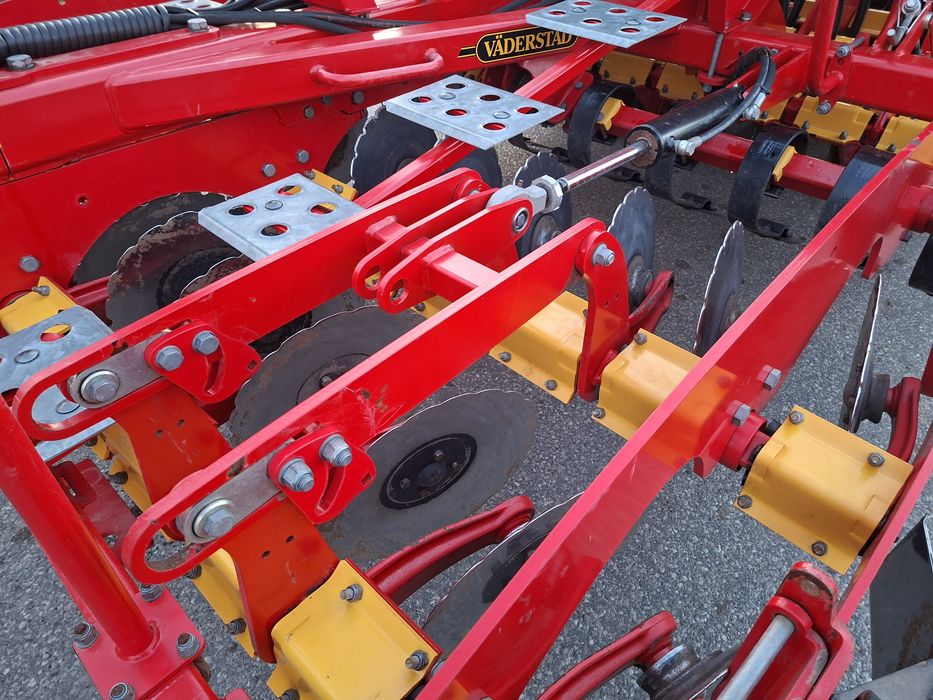 Vaderstad Rapid 300C, 2021r, 455ha, podsiewacz nawozu