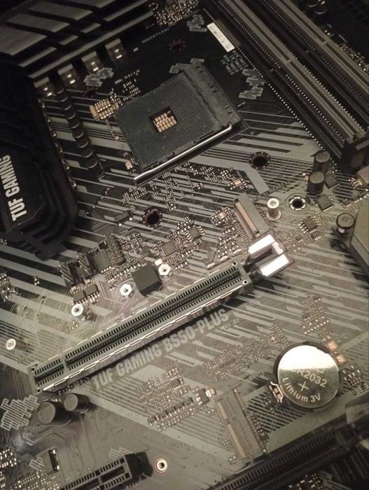 Материнская плата Asus TUF GAMING B550-PLUS