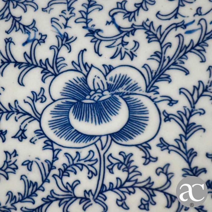 Bacia em porcelana da China, período República