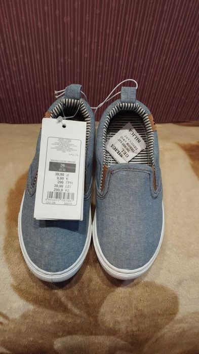 Дитяче взуття з білою підошвою Cool Club розмір 26