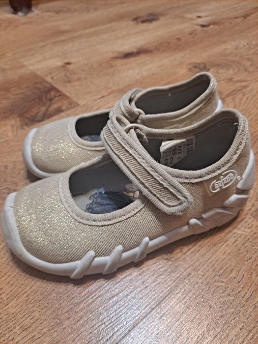 Buty dla dziewczynki