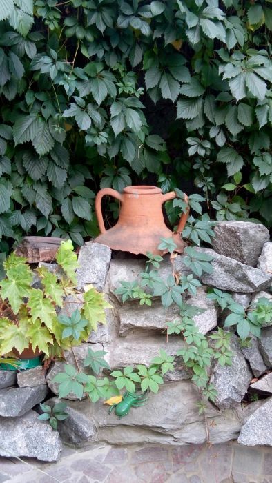 Амфора античная фрагмент древняя артефакт