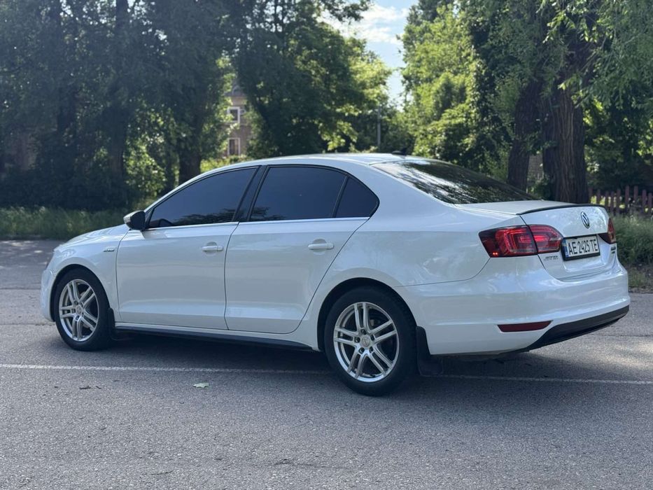 volkswagen jetta hybrid - Купить автомобиль бу и новый - Цена на