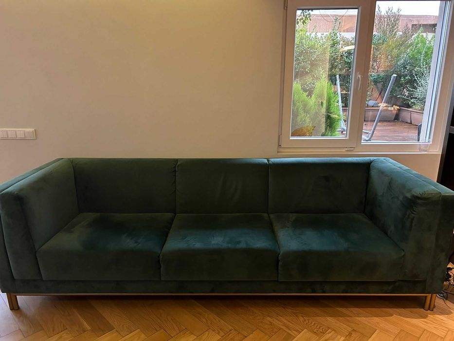 Lindo sofá verde 3 lugares semi-novo