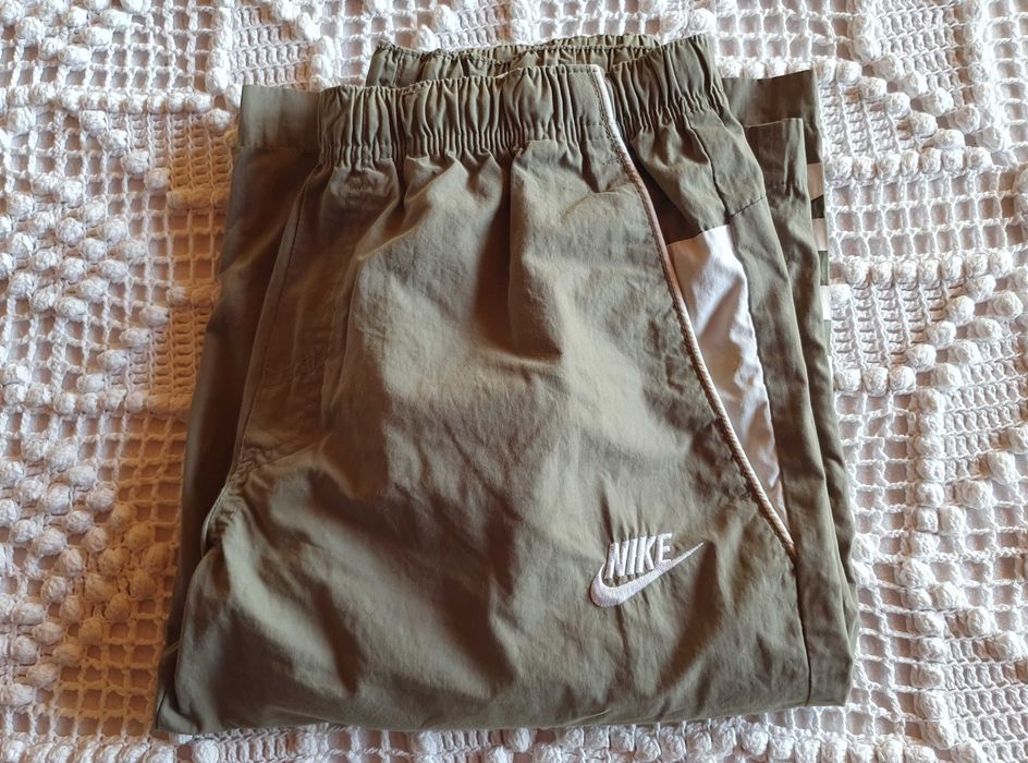 Calções NIKE originais, tamanho "S"