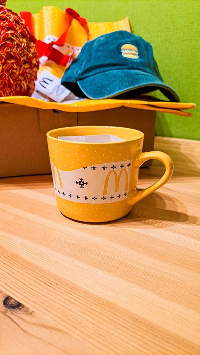 Unikat: Box McDonald’s 30 lat | Czapka Burger, Beanie, Kubek