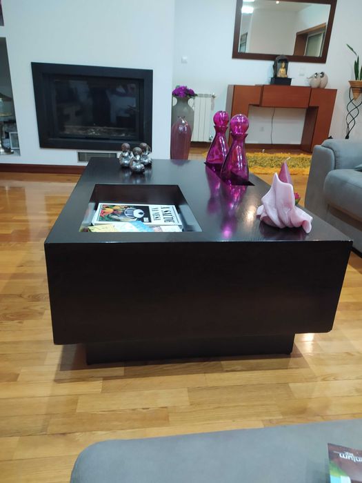 Mesa de centro em wengue