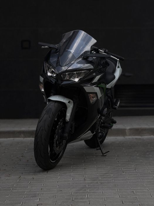 KAWASAKI NINJA 650 - Akrapovic!