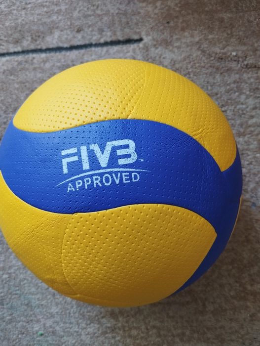 Продам волейбольный мяч Mikasa v300w