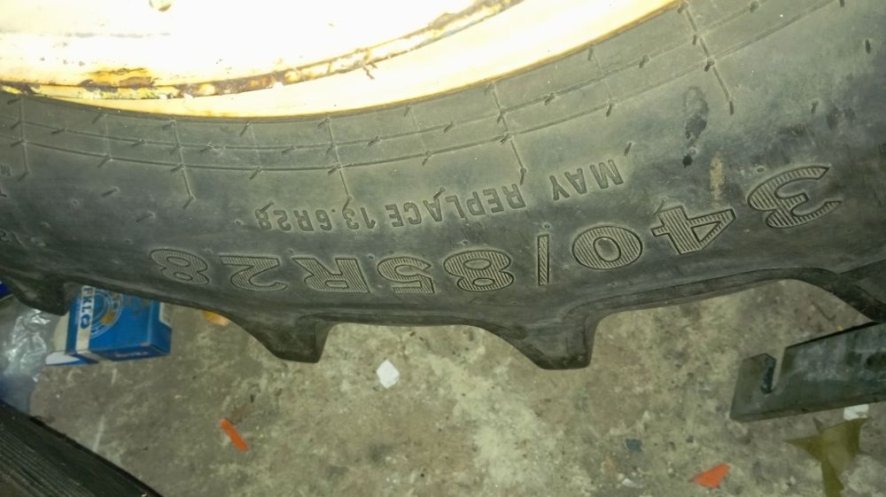Колесо спарка Джон Дір 340/85R28