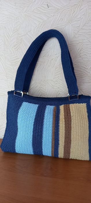 Продам вязанную сумку