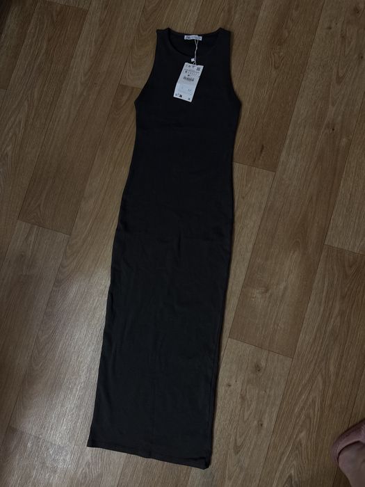 Сукня zara в стилі skims