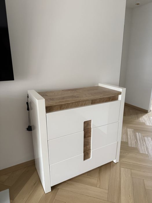 Komoda z lamka nocna Led