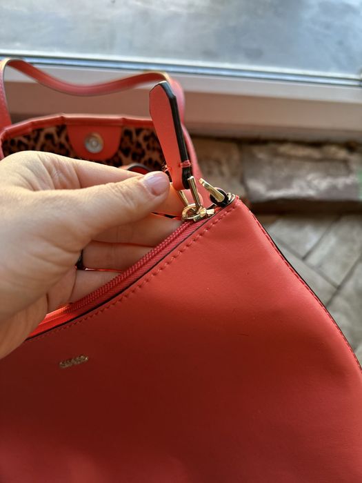 Сумка шопер GUESS Vikky Coral [83630]