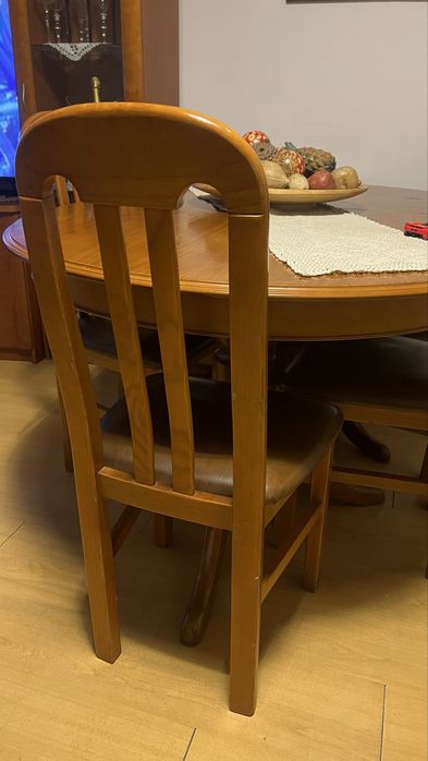 Mesa de Sala Elegante e Funcional