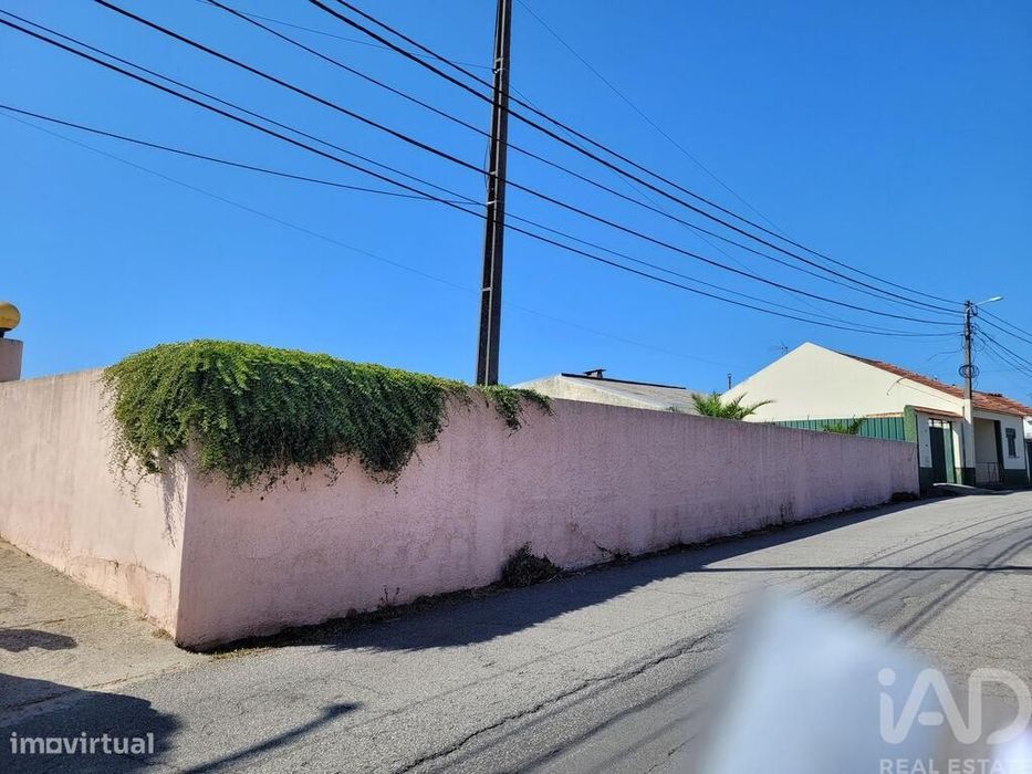 Prédio em Esgueira de 520,00 m2