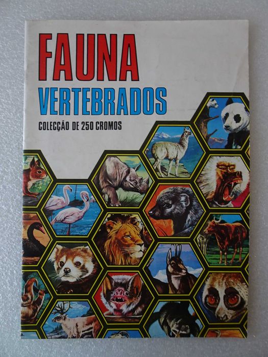 Caderneta de cromos Fauna Vertebrados com 16 cromos