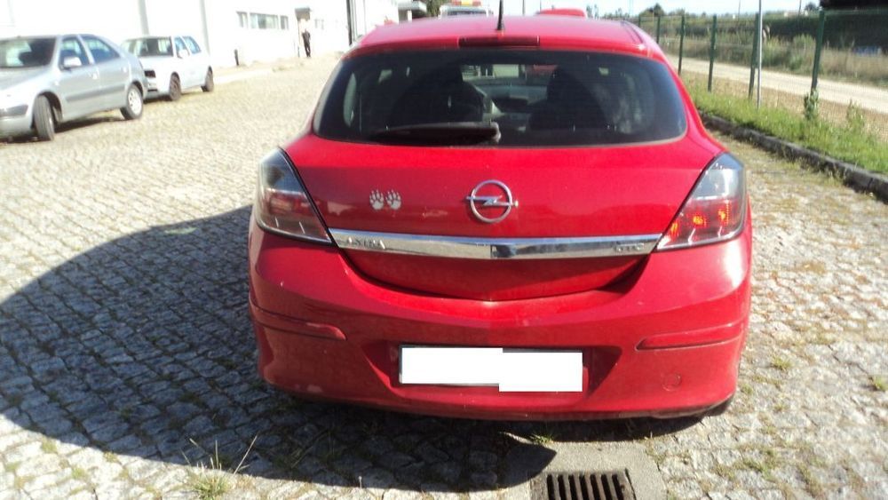 Opel Astra H GTC 1.3 CDTi 2007 - Para Peças