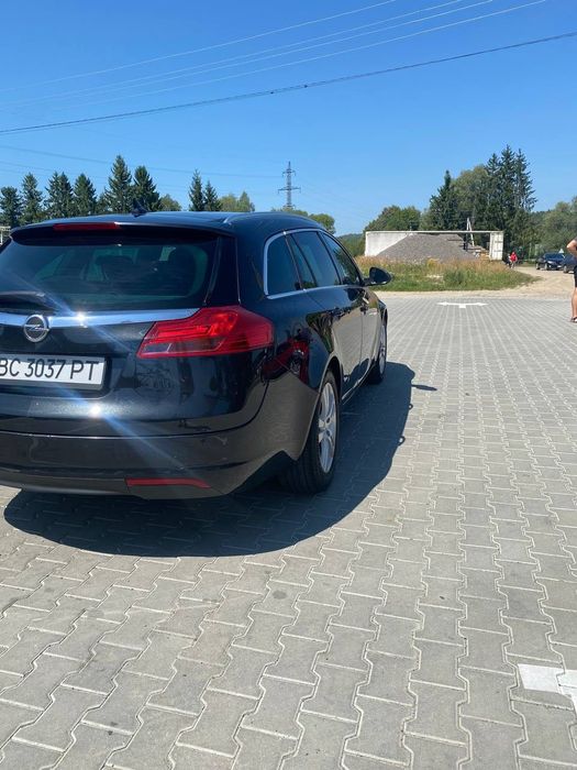 Продам машину Opel insignia 2010 р