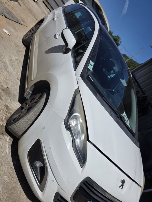 Peugeot 5008 1.6hdi todas as peças