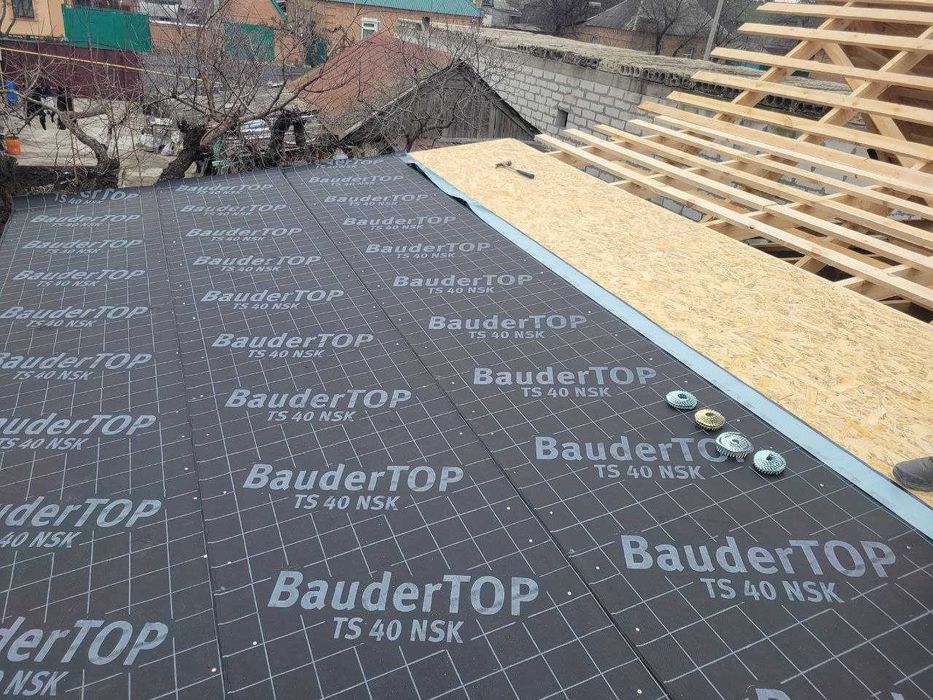 Покрівля даху будинки, магазини, гаражі, цехи