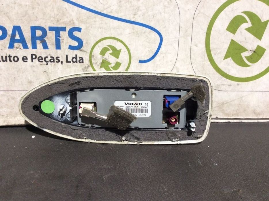 Antena GPS Volvo V40 30775157