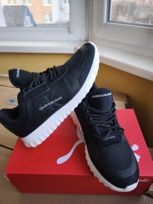 Якісні жіночі кросівки!!!