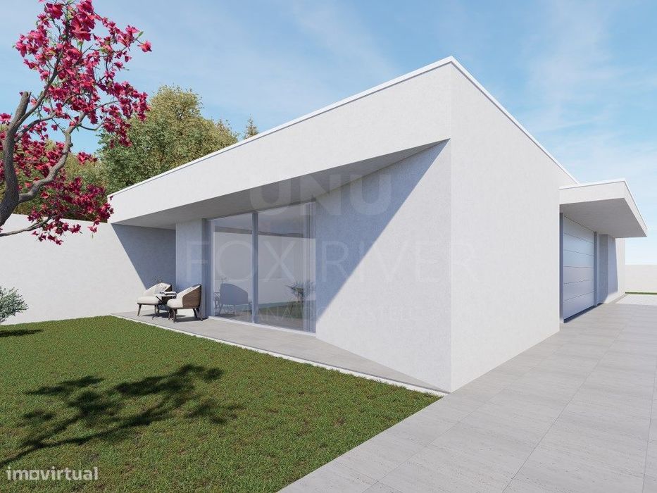 Moradia T3 com jardim e garagem para venda em Antas, Esposende