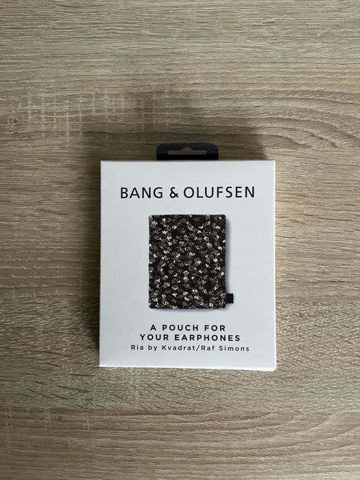 Bang & Olufsen etui na słuchawki