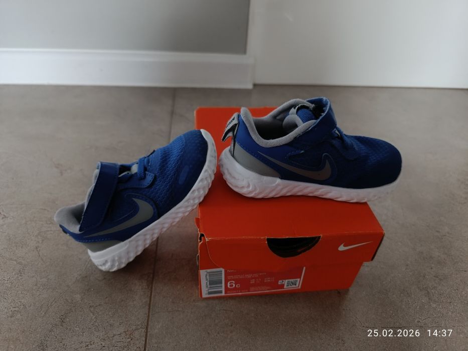 Buty adidasy siatka 22 (14 cm)