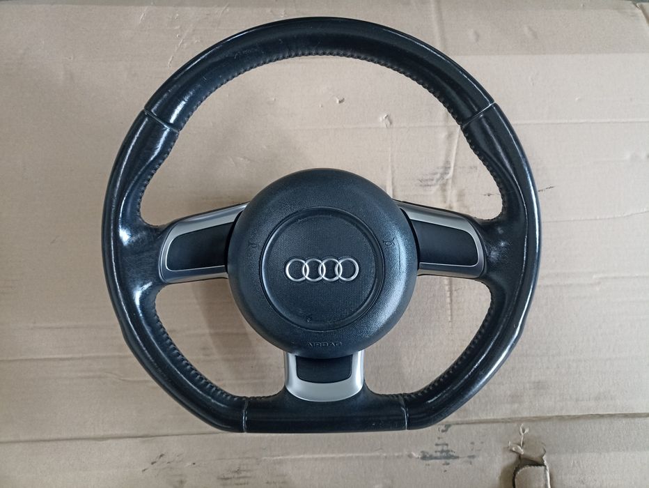 Kierownica ścięta audi tt 8j wraz z poduszka kompletna Audi rs