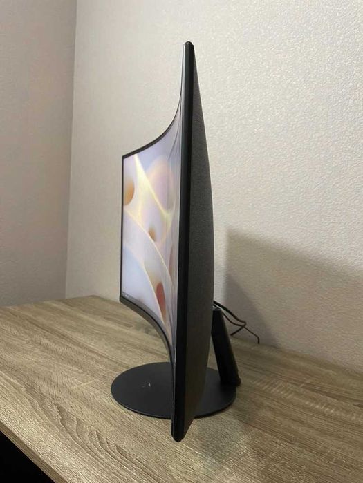 Вигнутий монітор Samsung 27” | Full HD / 75Hz
