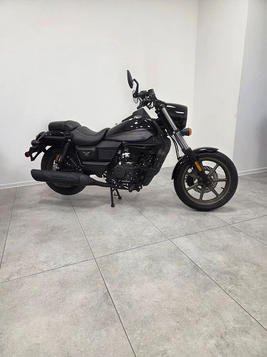 UM Renegade Freedom Motocykl UM Renegade Freedom