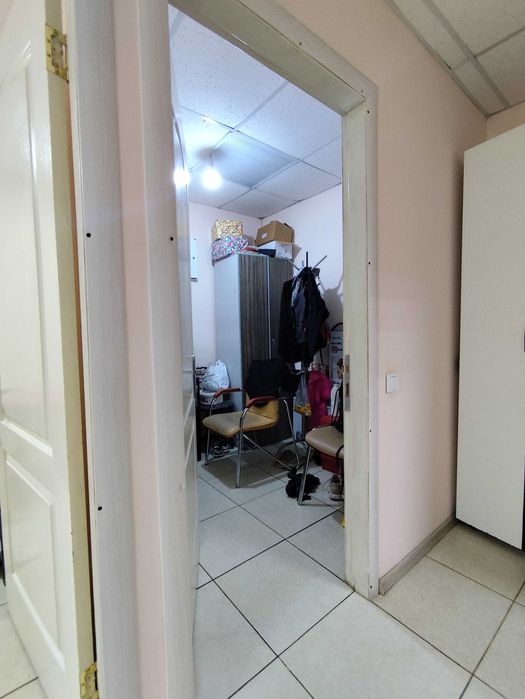 Продам окрему будівлю на просп. Тракторобудівників, 107г, м. Харків