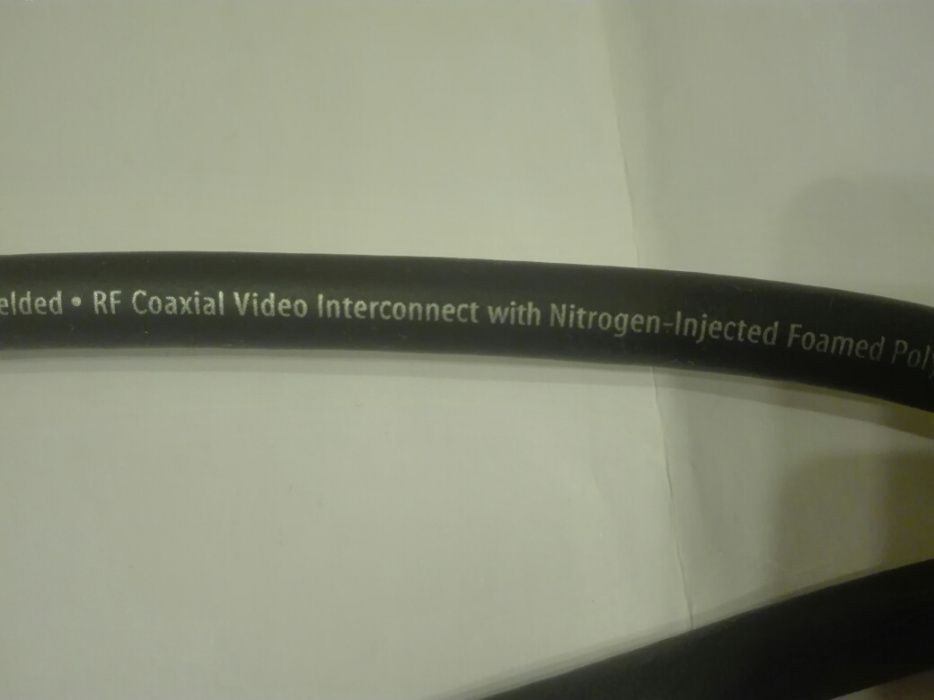 Cabo s-video pureav da Belkin