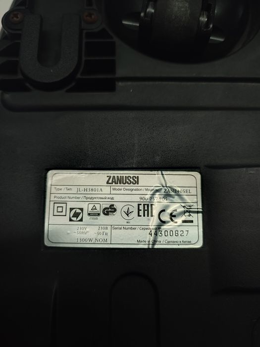 Aspirador Zanussi para peças