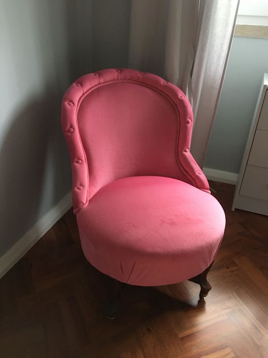 Cadeira - Senhorinha rosa, restaurada/nova
