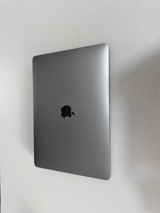 Apple Macbook Air M1