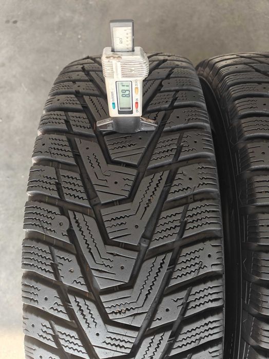 R17 215 60 шини зимові Hankook Winter I*pike X гарний стан