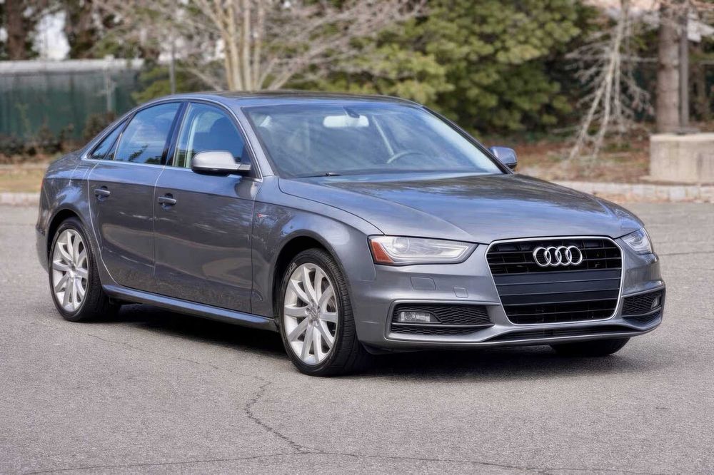 Audi A4      2015