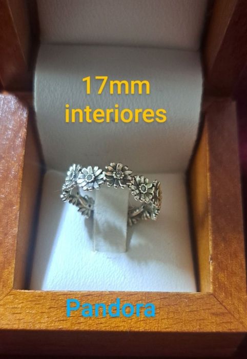 Anéis  em prata Pandora.