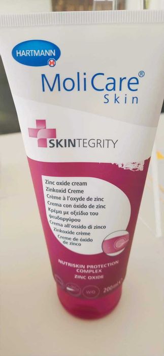 Fraldas e resguardos e outros produtos para jovens 3ª idade