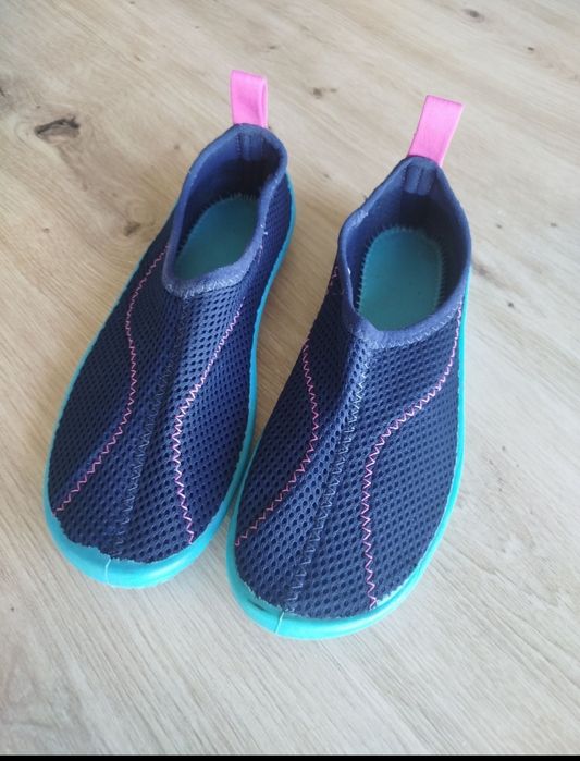 Decathlon buty do wody 32