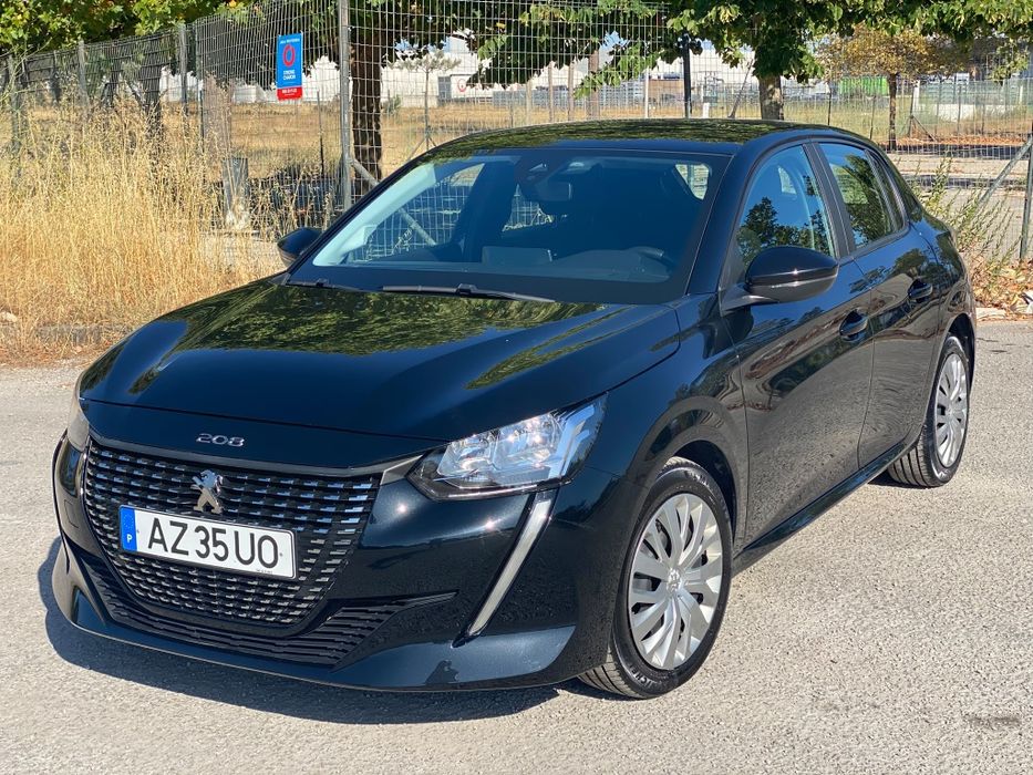 Peugeot- 1.2 PureTech Active Pack
