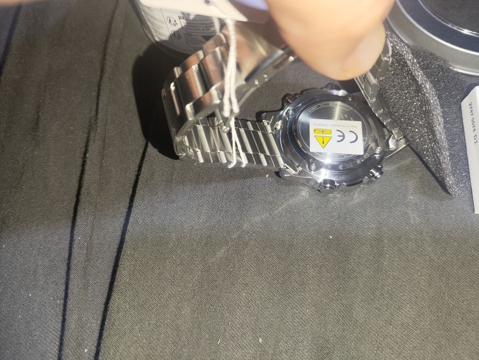 Casio  AMW 880 новий