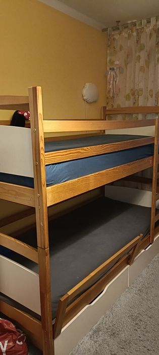 Łóżko piętrowe drewniane 2 szuflady